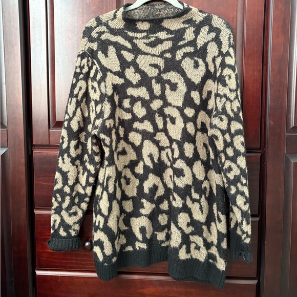 TWO PACK Animal Print Mock Neck Sweaters in GRAY and BLACK/TAN - Picture 5 of 16